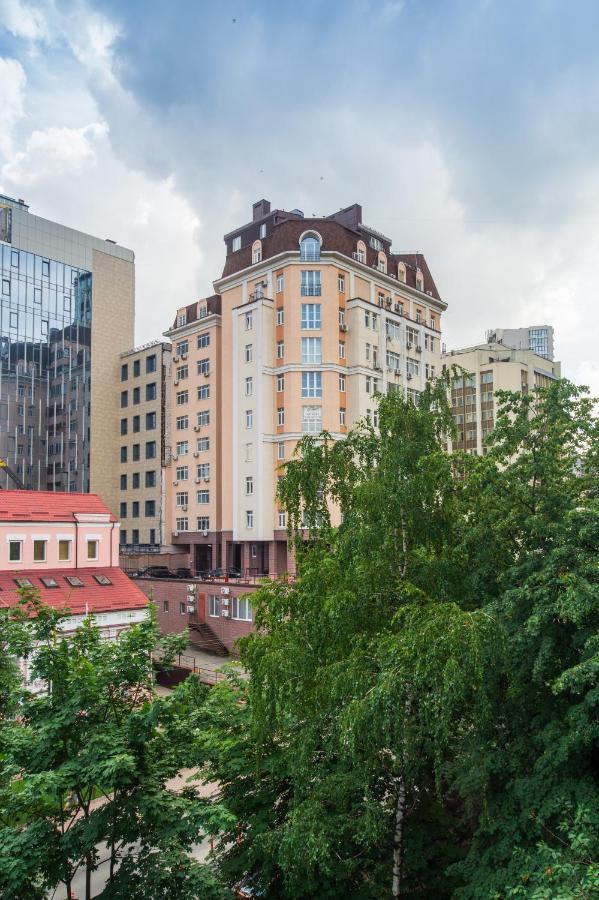 1 Комнатная Квартира По Улице Предславинская, 12 Kyiv Exterior photo